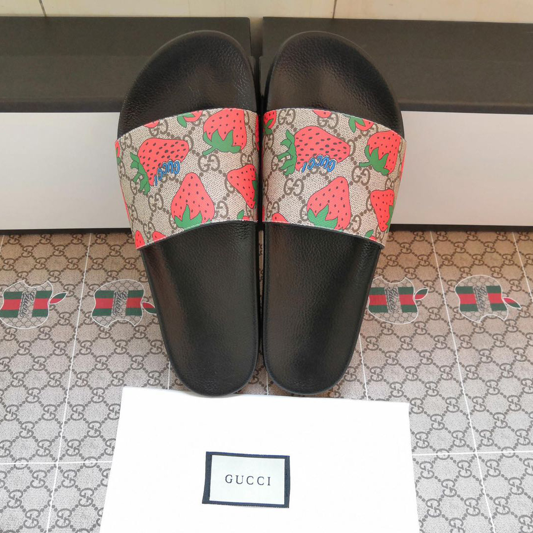 Gucci GG Gucci Strawberry Slide Sandal - DopestKickz