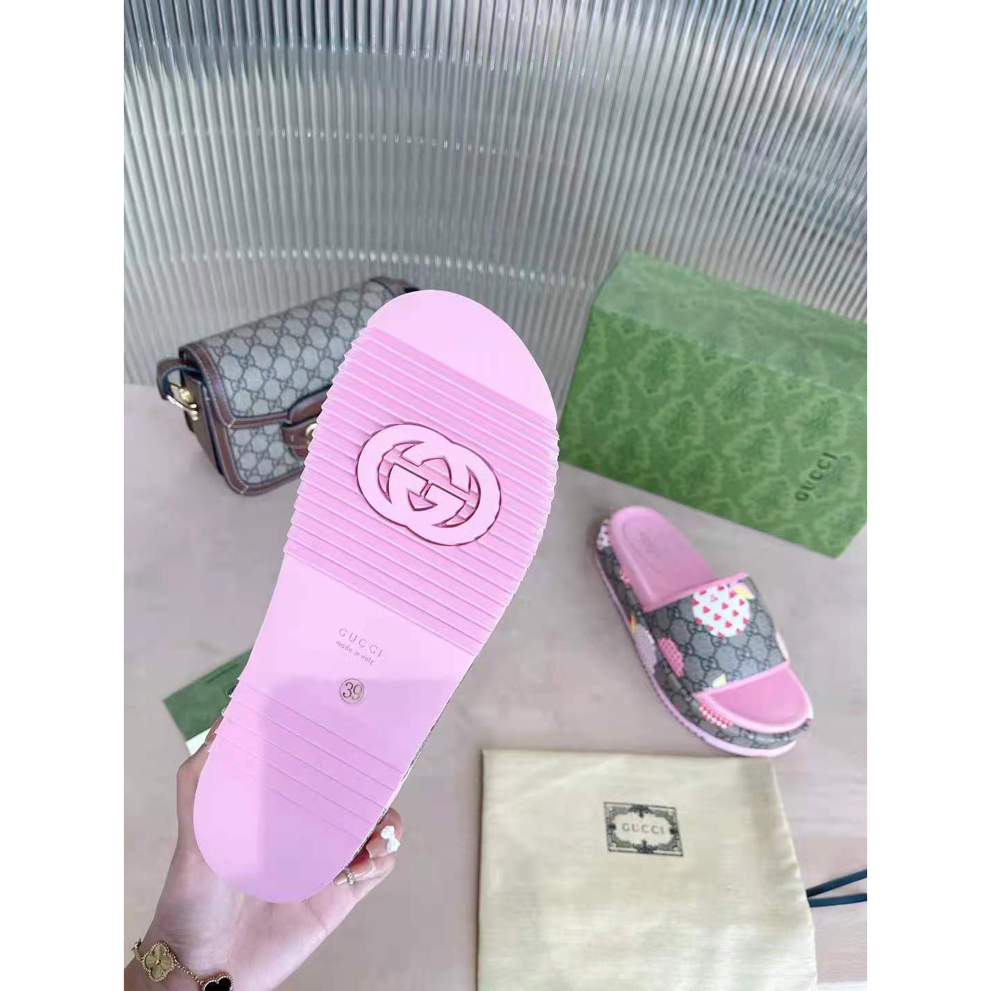 Gucci GG Slides - DopestKickz