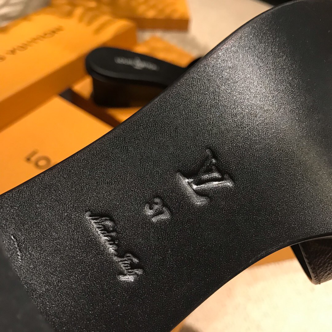 Louis Vuitton Women's Monogram Sandals - DopestKickz