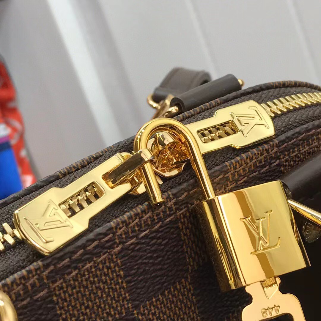 Louis Vuitton  Brown Shoulder Bag （23.5-17.5-11.5CM） - DopestKickz