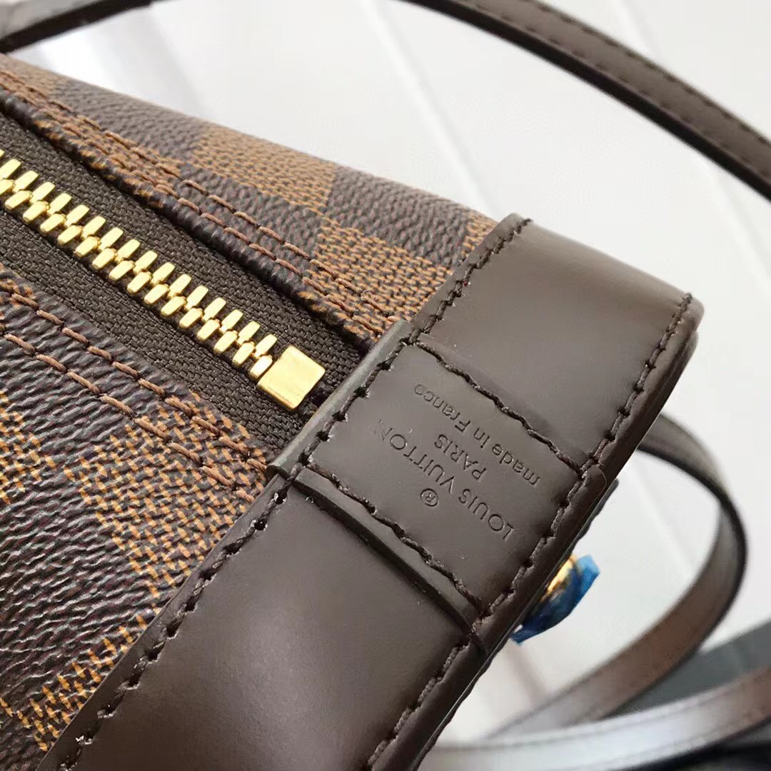 Louis Vuitton  Brown Shoulder Bag （23.5-17.5-11.5CM） - DopestKickz
