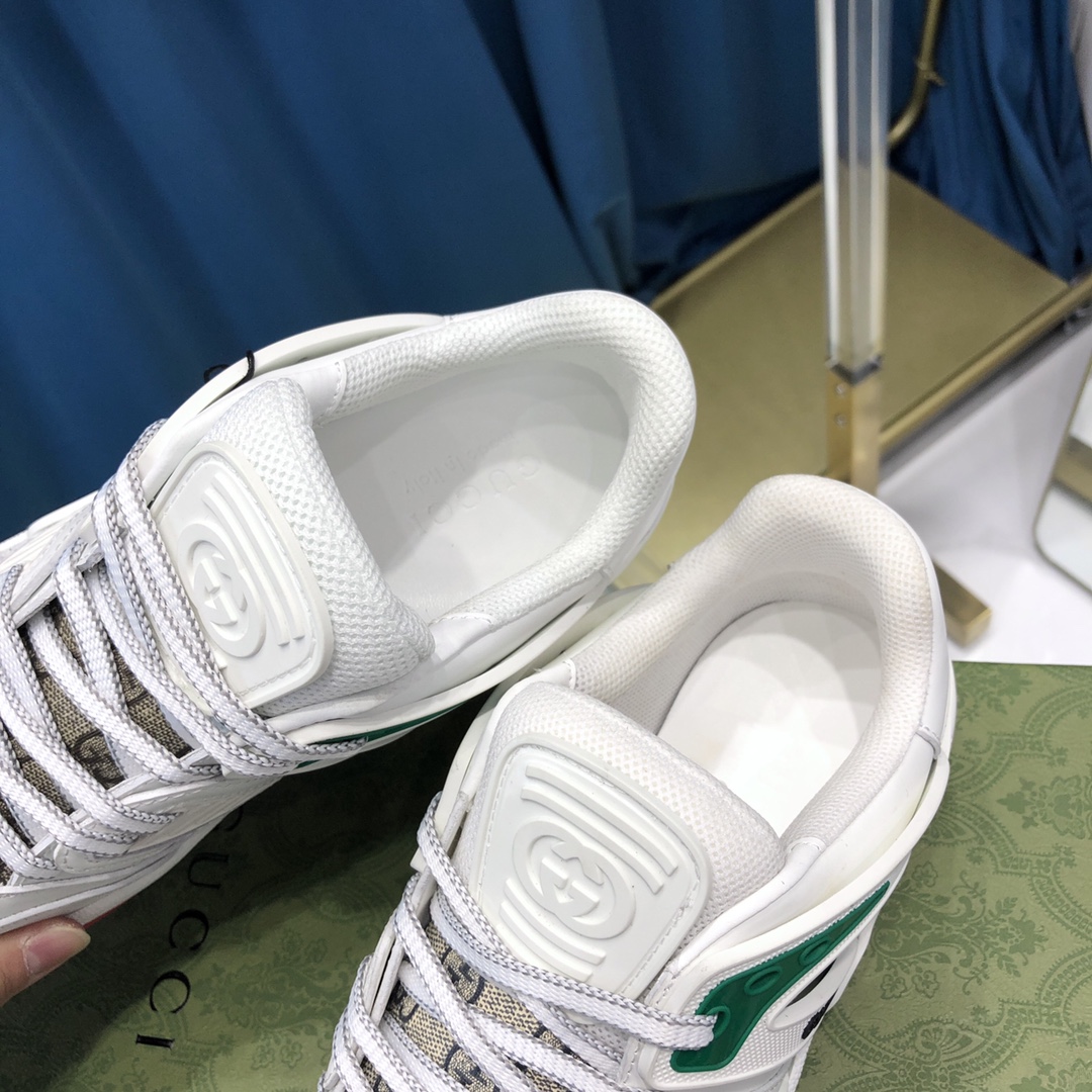 Gucci  Men's Gucci  Basket sneaker with lnterlocking G  - DopestKickz