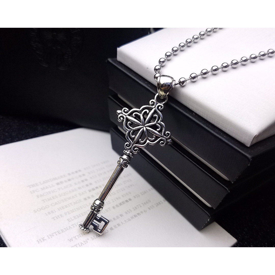 Chrome Heart Cross Necklace - DopestKickz