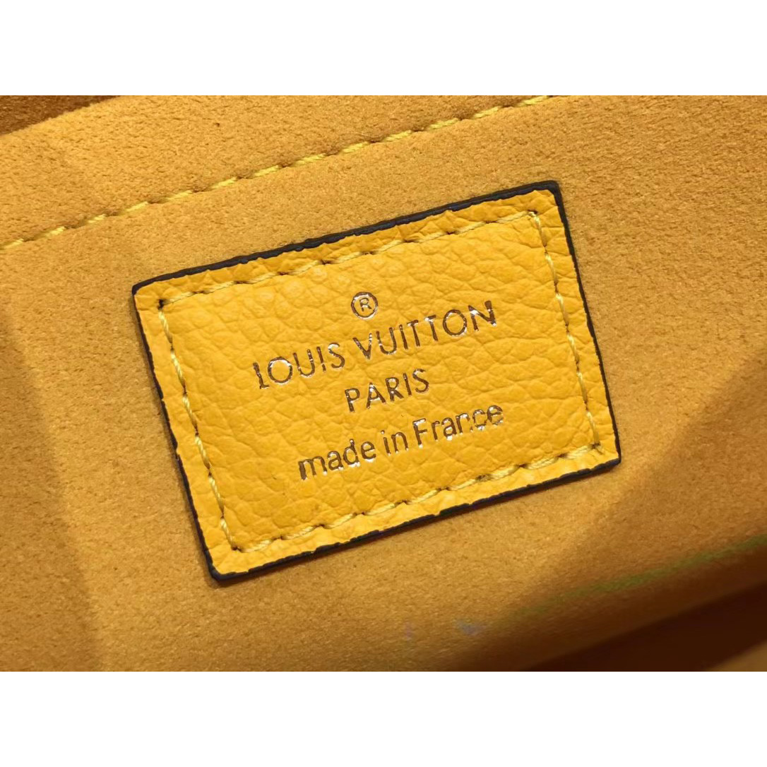 Louis Vuitton  Marelle Handbag （25x15x8cm） - DopestKickz
