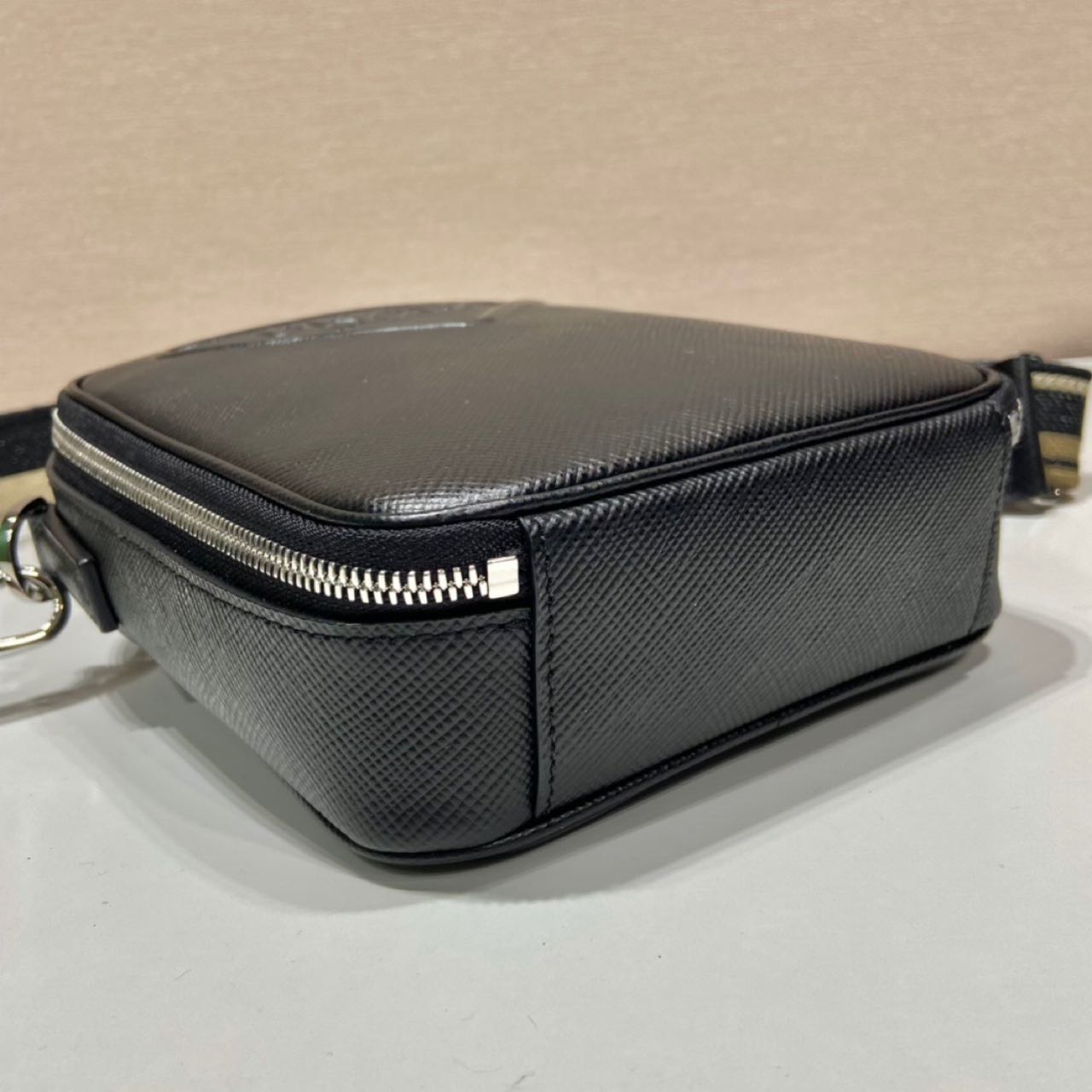 Prada Leather Shoulder Bag（19-16-5.5CM） - DopestKickz