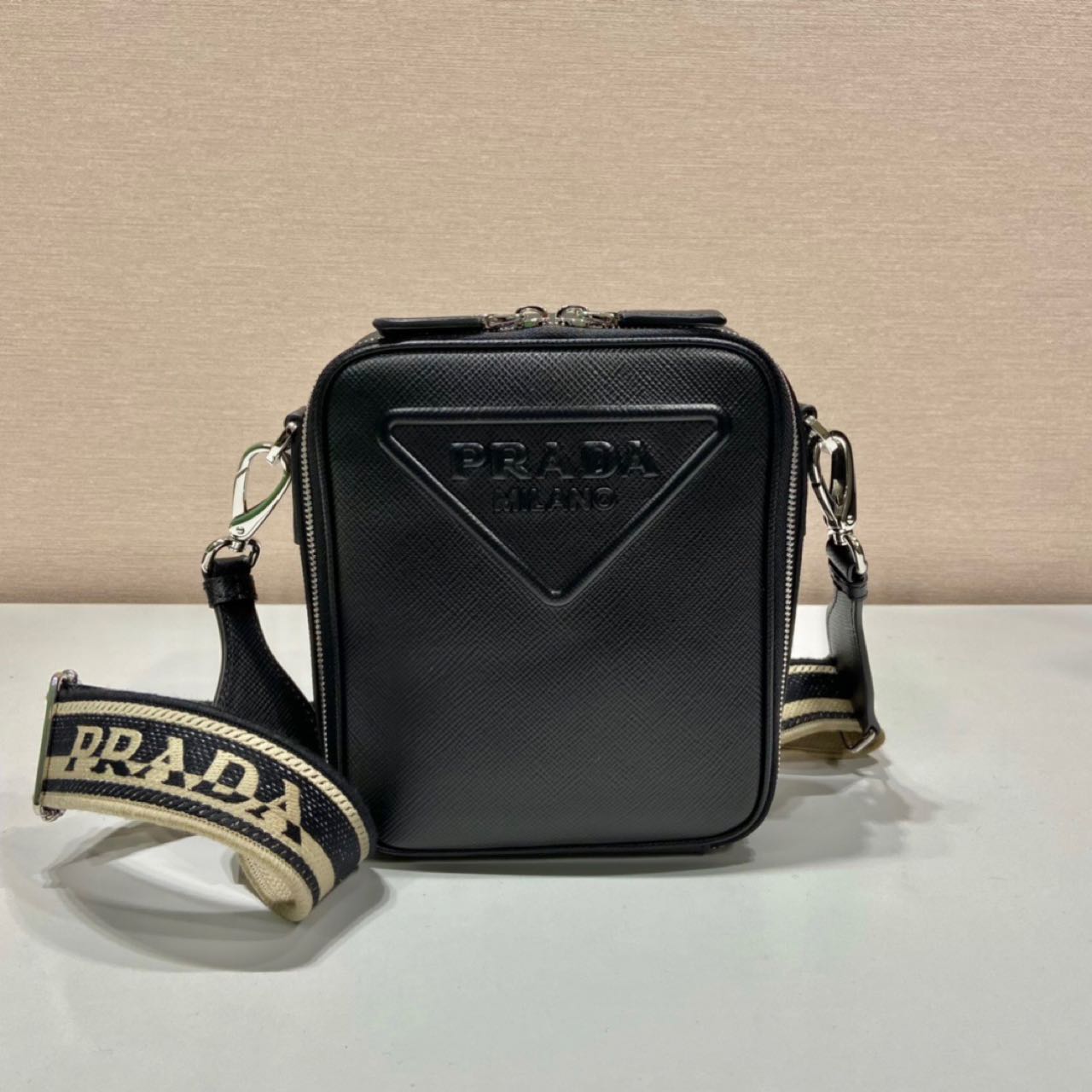 Prada Leather Shoulder Bag（19-16-5.5CM） - DopestKickz