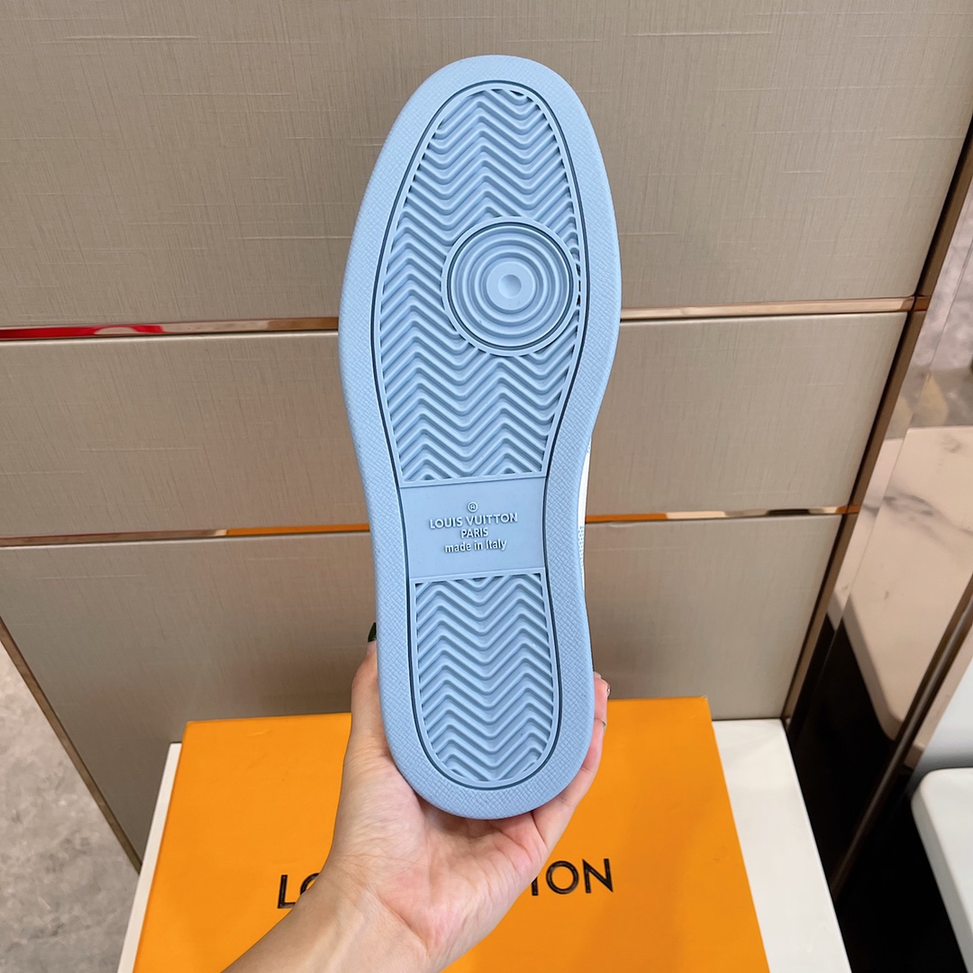 Louis Vuitton Men's Rivoli Sneaker - DopestKickz