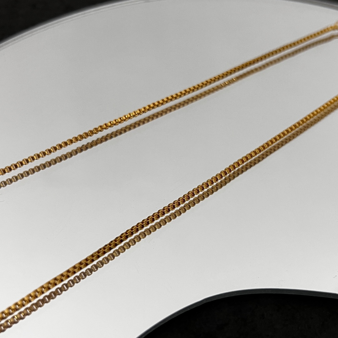 Gucci Link To Love Necklace With Diamonds - DopestKickz