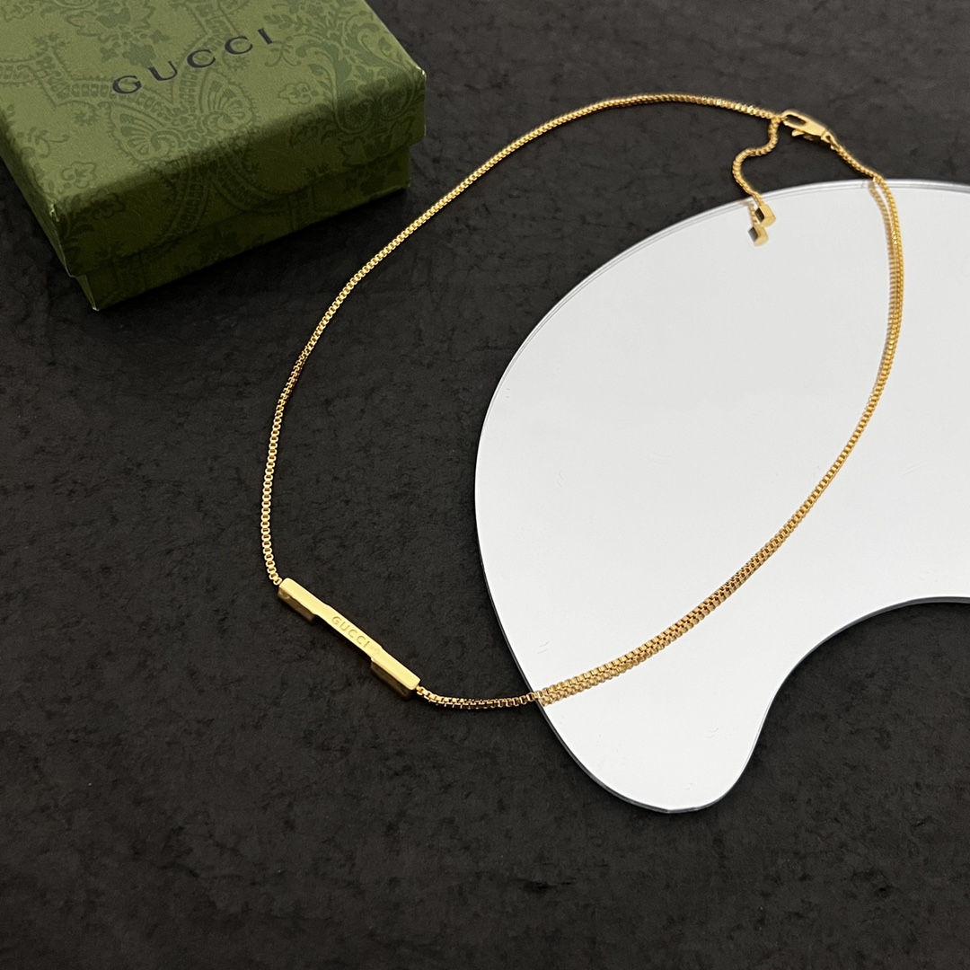 Gucci Link To Love Necklace With Diamonds - DopestKickz