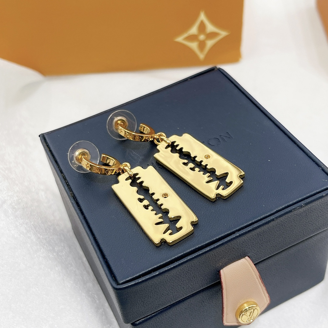 Louis Vuitton Earrings - DopestKickz