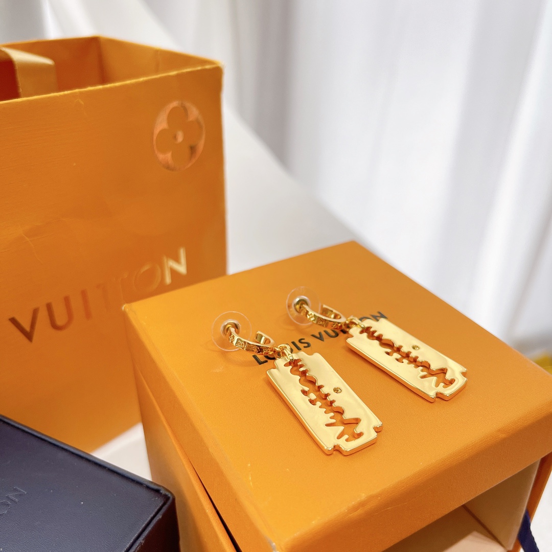 Louis Vuitton Earrings - DopestKickz