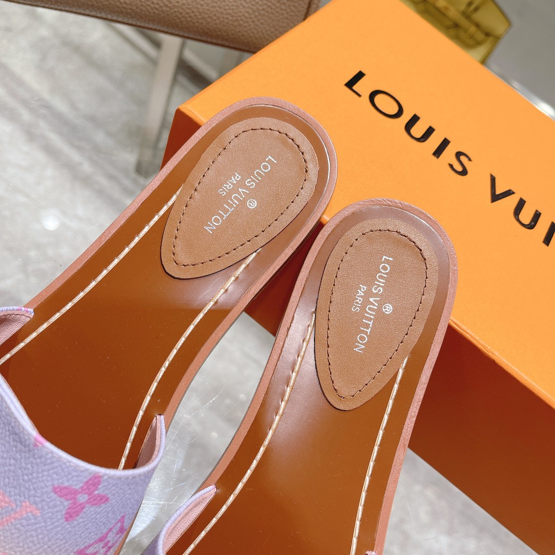 Louis Vuitton Lock It Flat Mule - DopestKickz