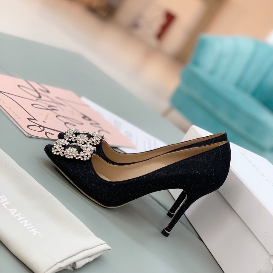 Manolo Blahnik Black Hangisi Pumps With Buckle - DopestKickz