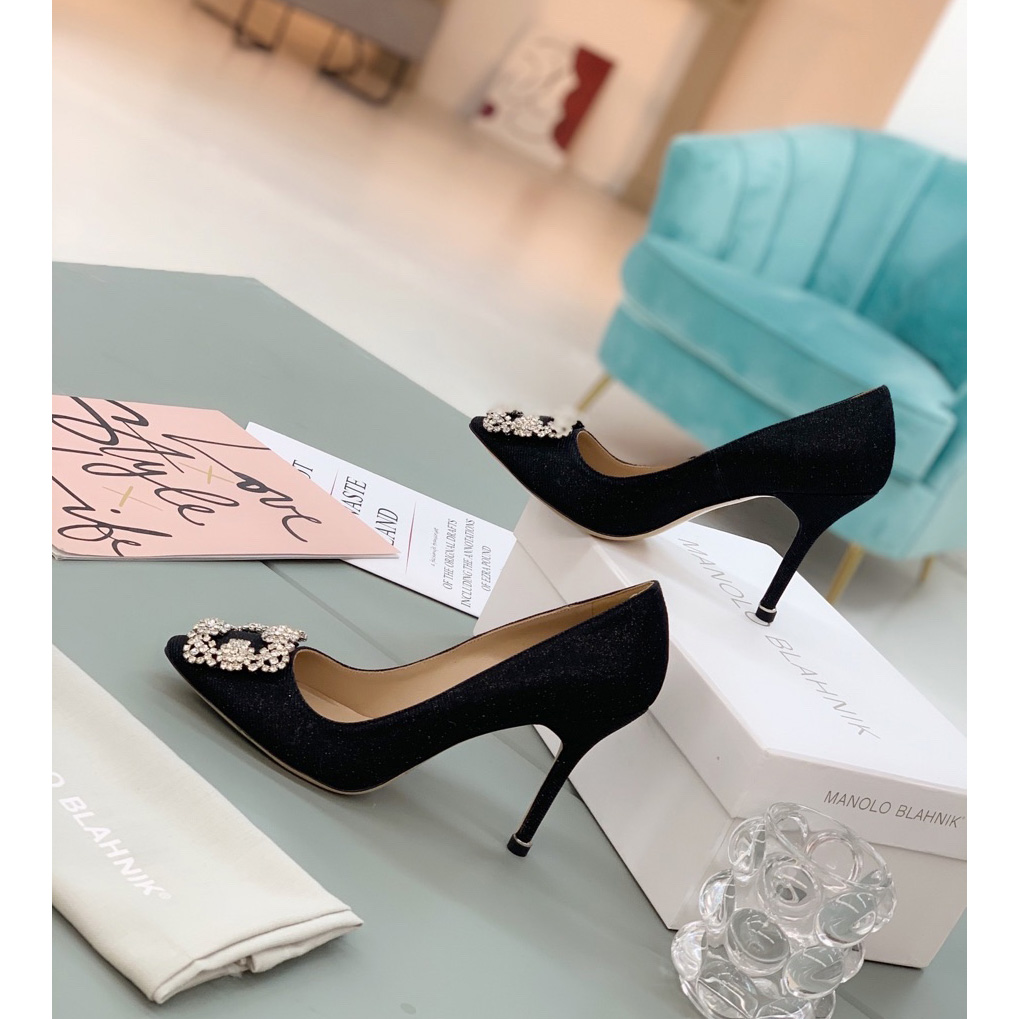Manolo Blahnik Black Hangisi Pumps With Buckle - DopestKickz