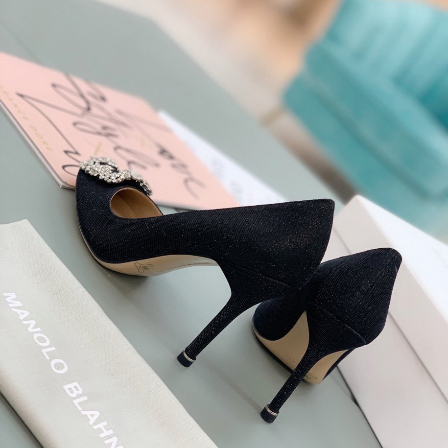 Manolo Blahnik Black Hangisi Pumps With Buckle - DopestKickz