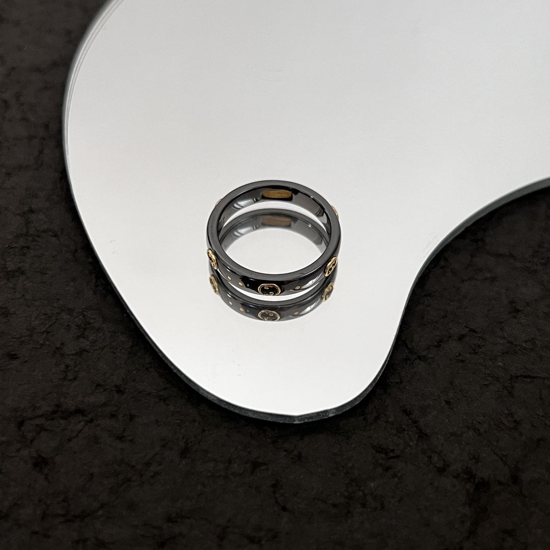 Gucci Icon Ring 18k With Interlocking G In Black - DopestKickz
