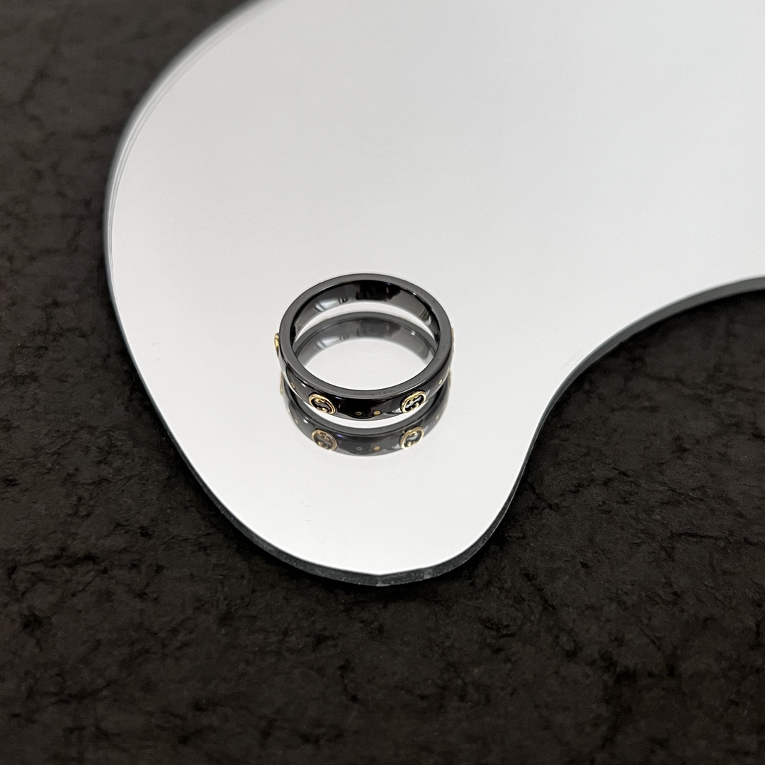 Gucci Icon Ring 18k With Interlocking G In Black - DopestKickz