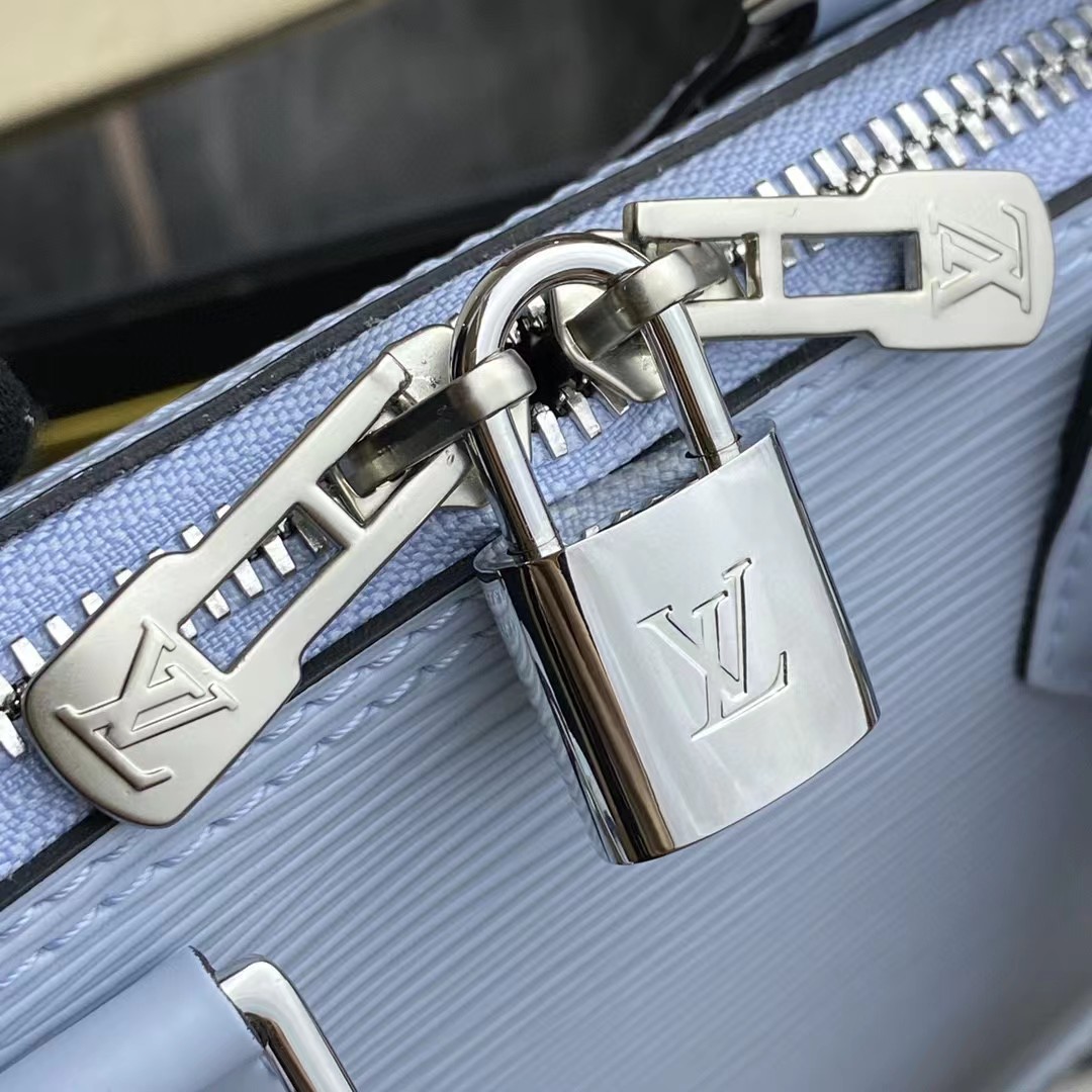 Louis Vuitton Montaigne BB Handbag (23.5-17.5-11.5cm) - DopestKickz