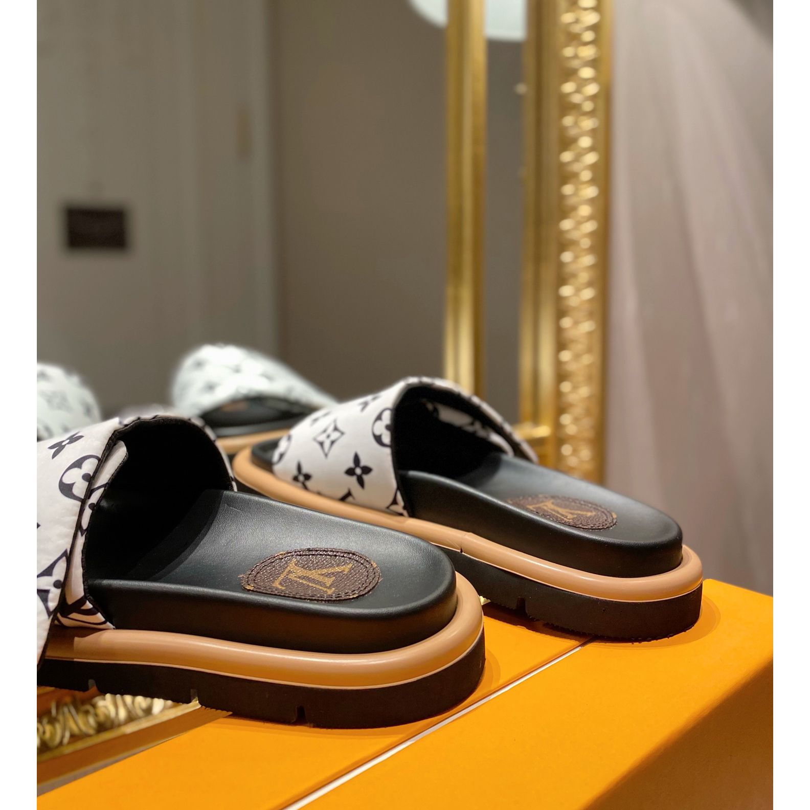Louis Vuitton Pool Pillow Comfort Mules - DopestKickz