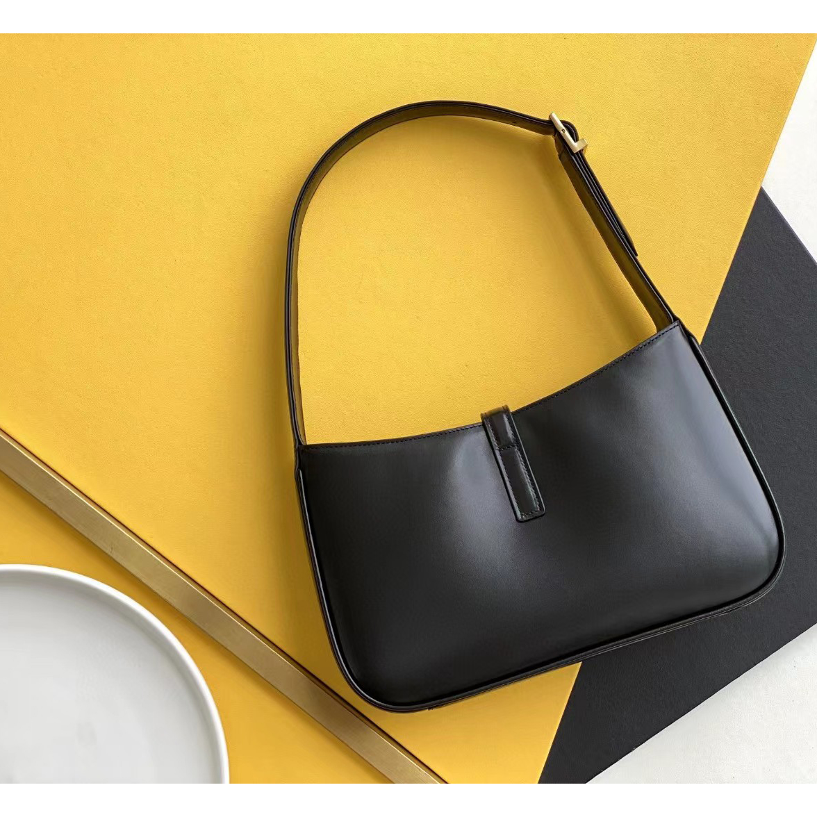 Saint Laurent Hobo Bag In Smooth Leather(25-14-6cm) - DopestKickz