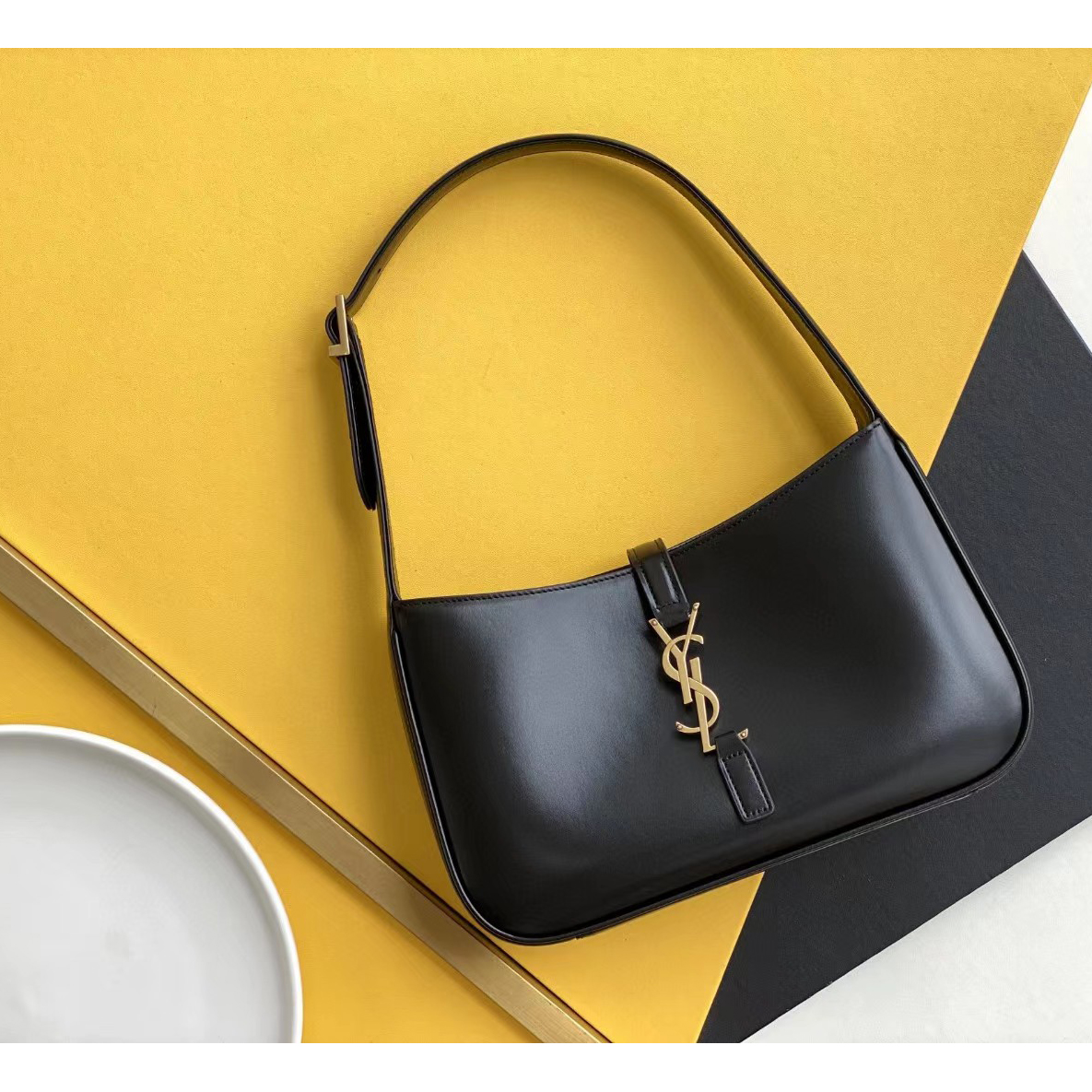 Saint Laurent Hobo Bag In Smooth Leather(25-14-6cm) - DopestKickz