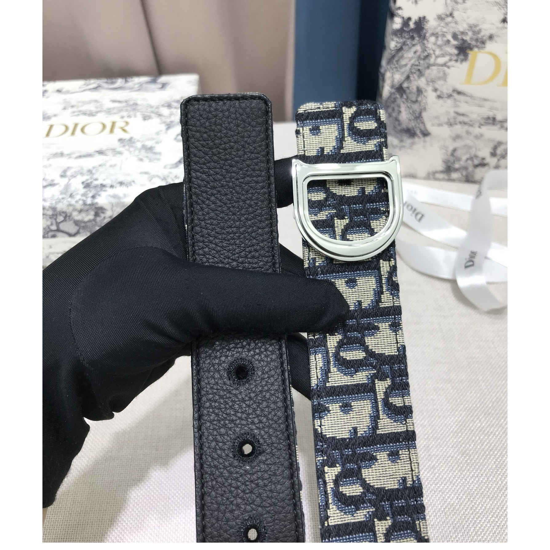 Dior Leather Belt With 'D' Buckle - DopestKickz