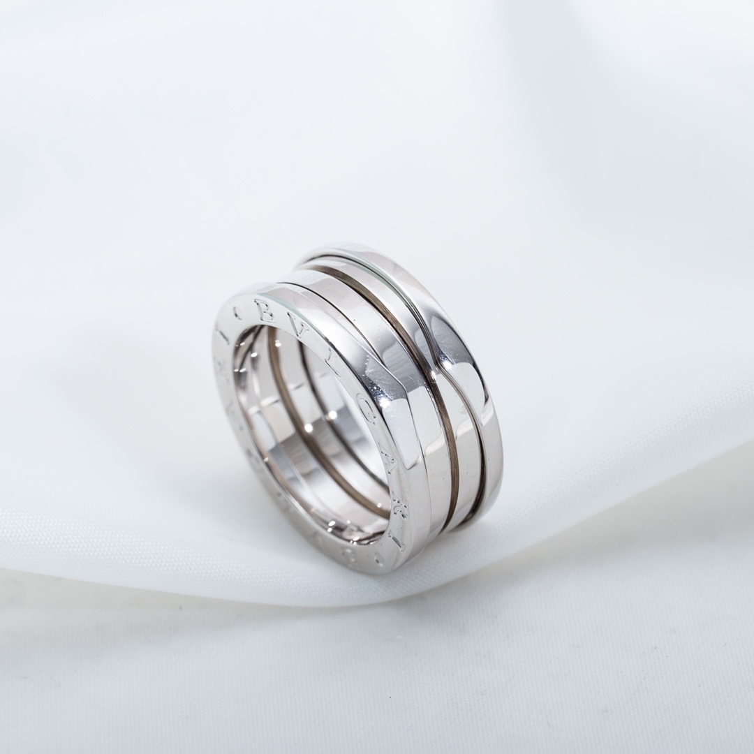 Bvlgari Ring - DopestKickz
