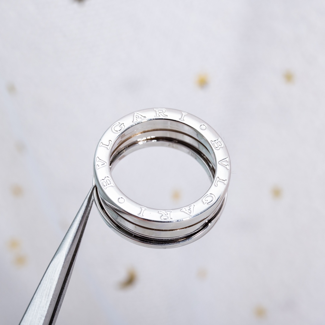 Bvlgari Ring - DopestKickz