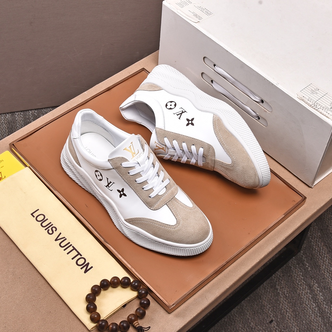 Louis Vuitton Men's Logo Sneaker - DopestKickz