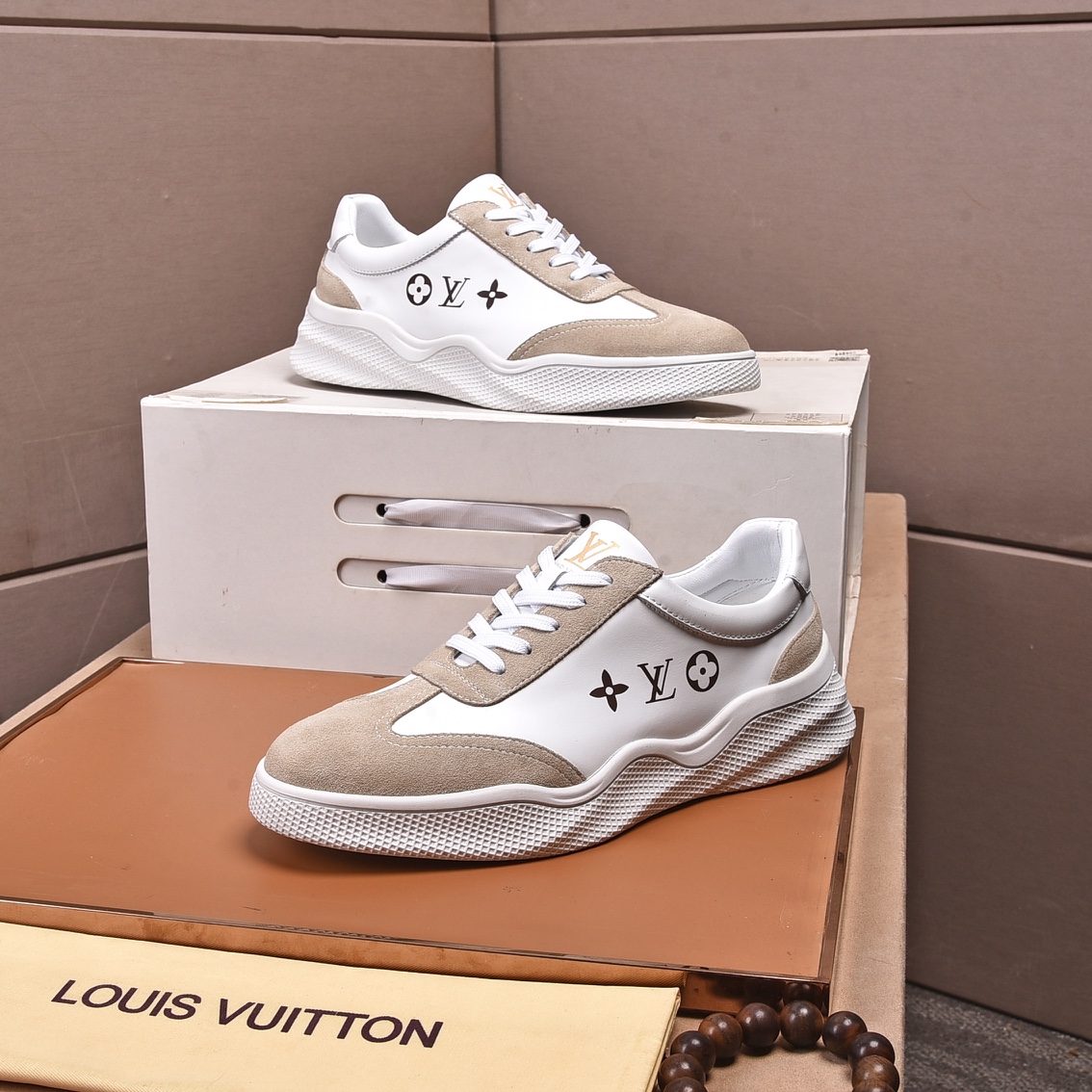 Louis Vuitton Men's Logo Sneaker - DopestKickz