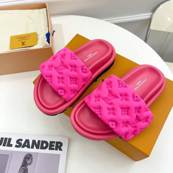 Louis Vuitton Pool Pillow Comfort Mules - DopestKickz