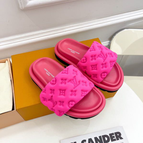 Louis Vuitton Pool Pillow Comfort Mules - DopestKickz