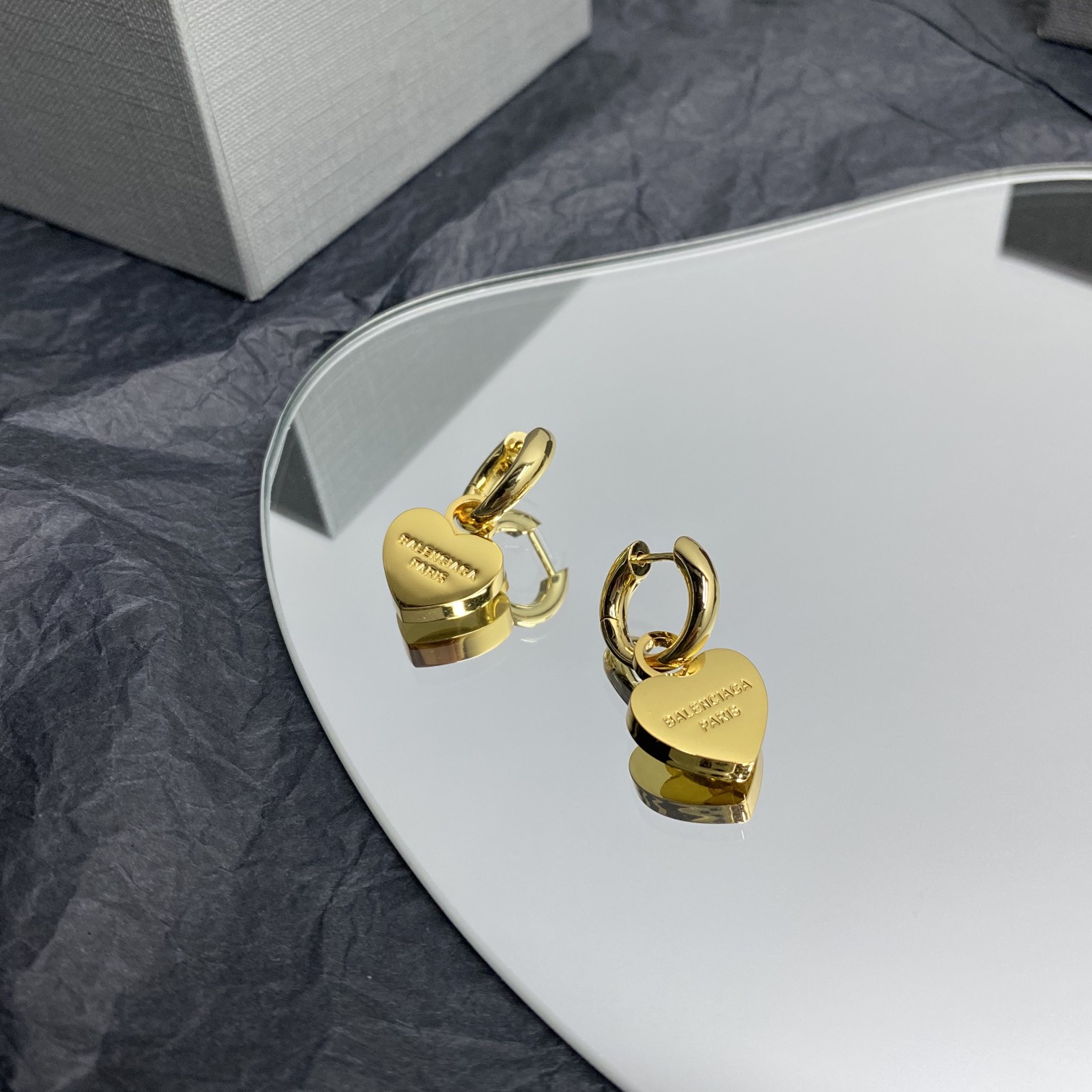 Balenciaga  Engraved Heart Earrings - DopestKickz
