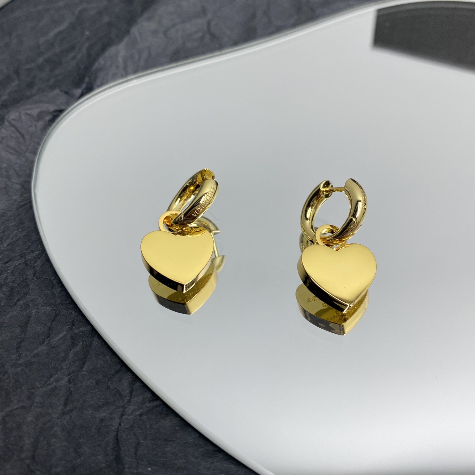 Balenciaga  Engraved Heart Earrings - DopestKickz