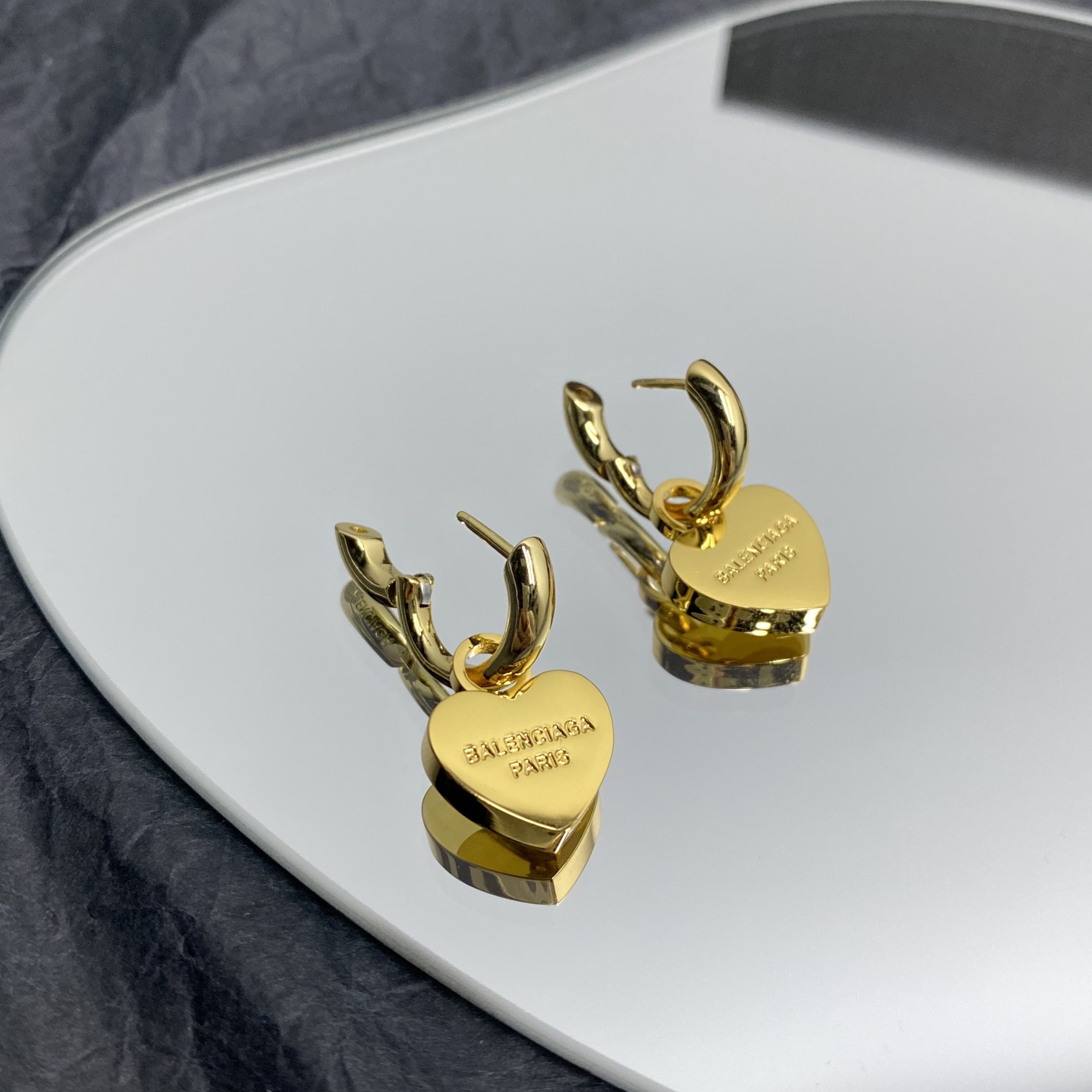 Balenciaga  Engraved Heart Earrings - DopestKickz
