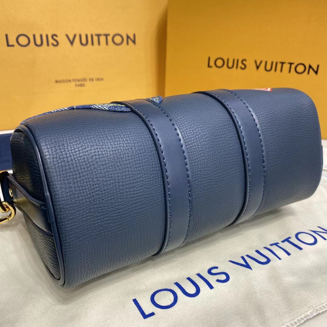 Louis Vuitton  Monogram Drip Handbag(21-12-9cm) - DopestKickz
