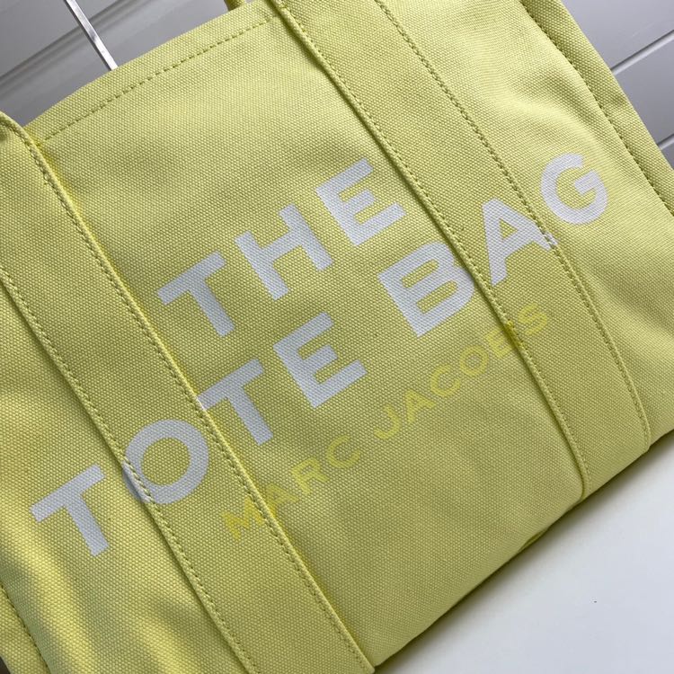 Marc Jacobs The MediumTraveler Tote Bag(41.5cm-12.5-35cm) - DopestKickz