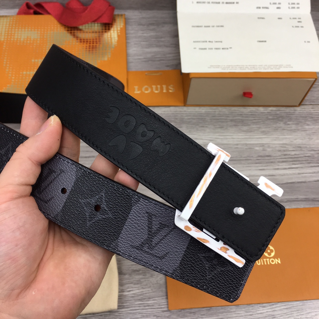 Louis Vuitton Squared LV 40mm Belt - DopestKickz