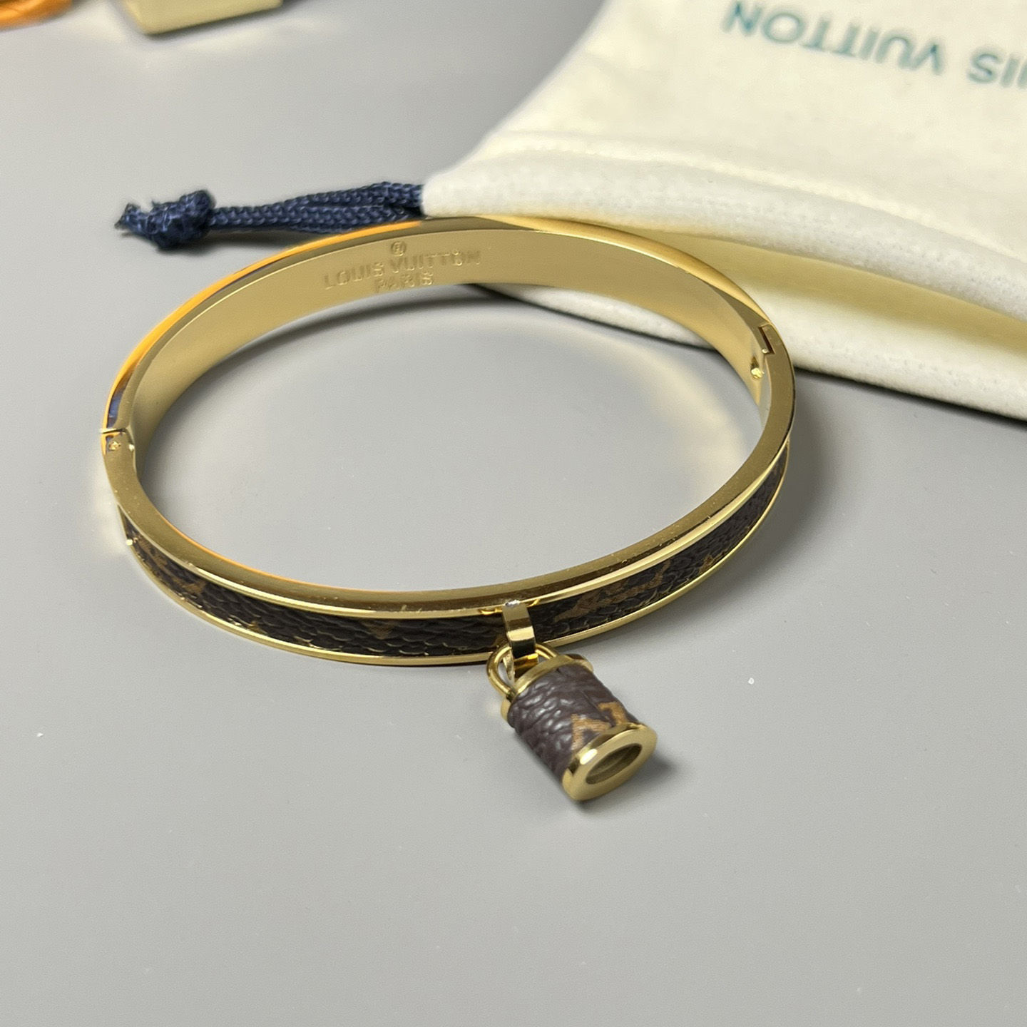 Louis Vuitton Bracelet - DopestKickz