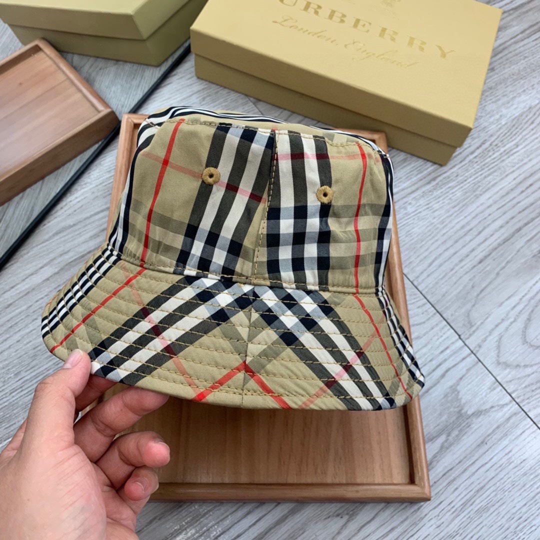 Burberry Vintage Check Cotton Bucket Hat - DopestKickz