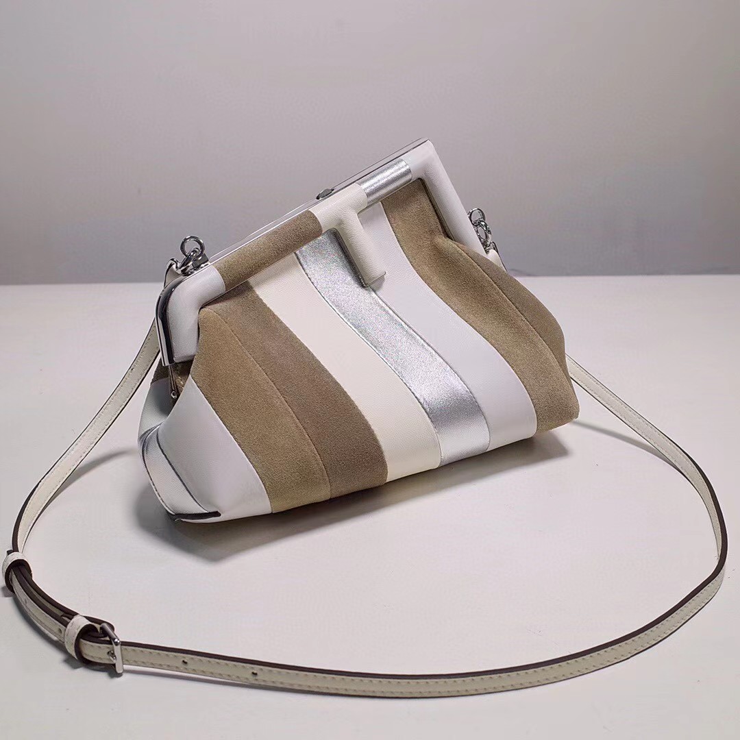 Fendi First Handbag（26-18-9.5cm） - DopestKickz