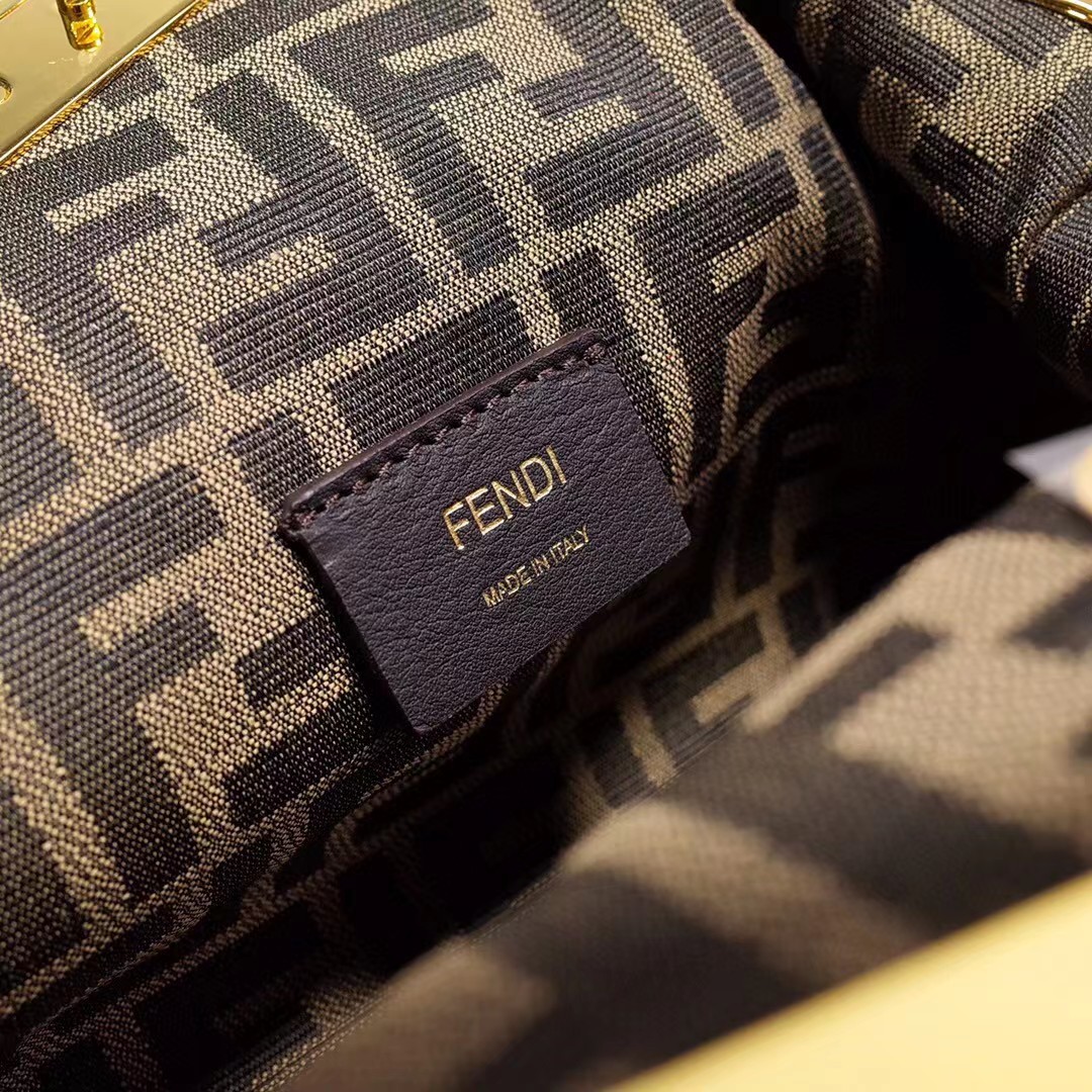 Fendi First Handbag（26-18-9.5cm） - DopestKickz