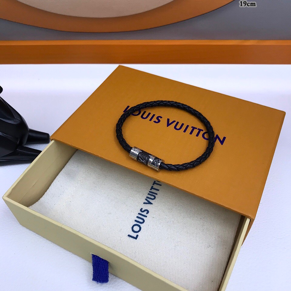 Louis Vuitton Bracelet - DopestKickz