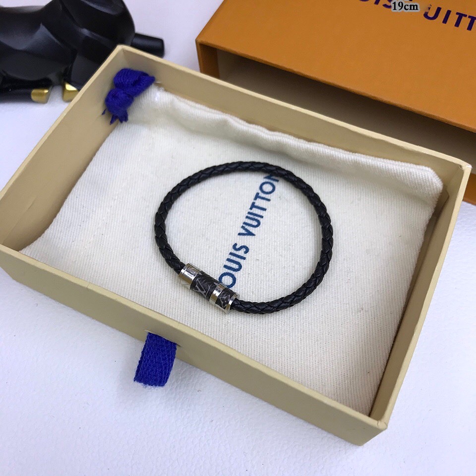 Louis Vuitton Bracelet - DopestKickz