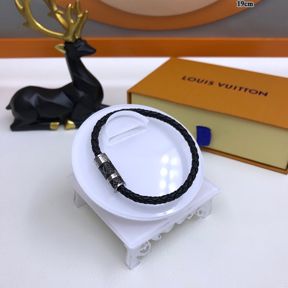 Louis Vuitton Bracelet - DopestKickz