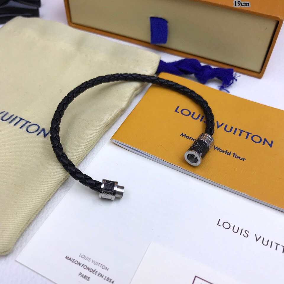 Louis Vuitton Bracelet - DopestKickz