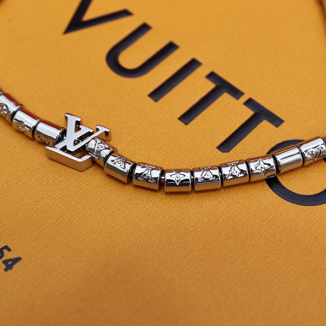 Louis Vuitton Paradise Necklace - DopestKickz