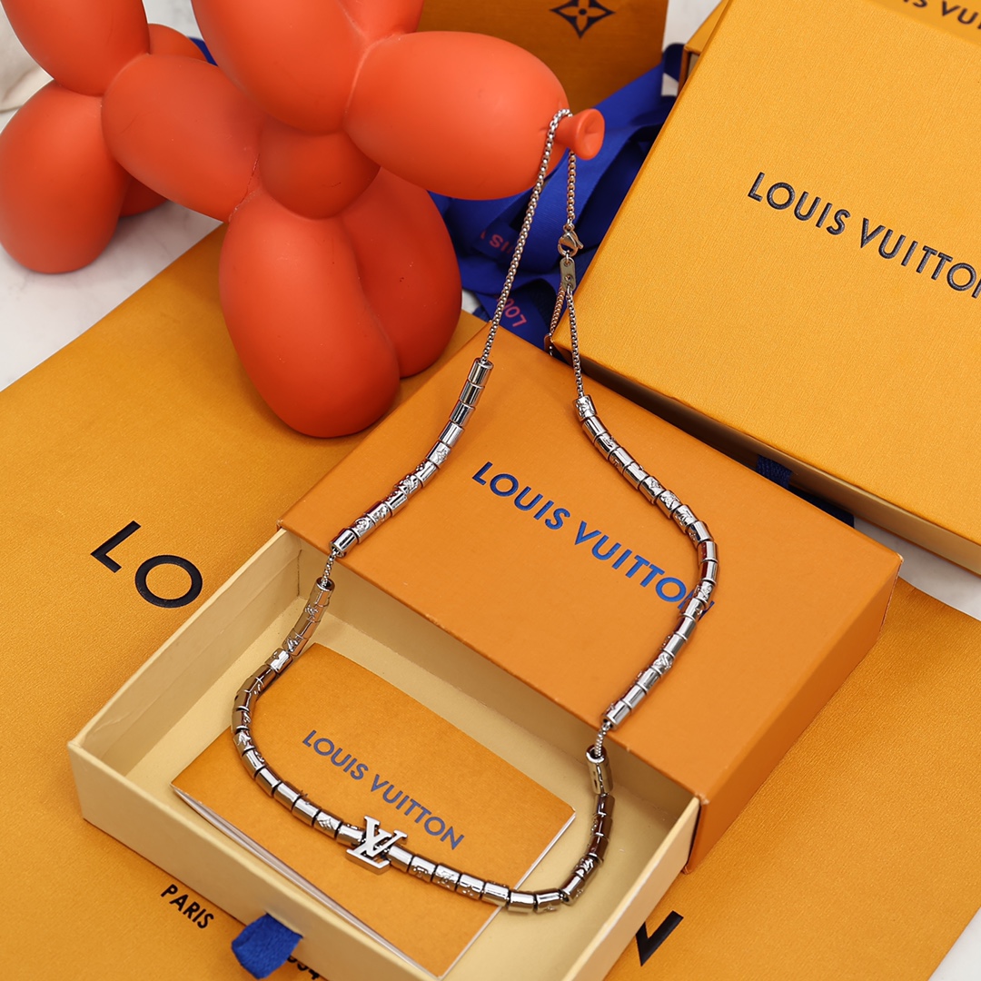 Louis Vuitton Paradise Necklace - DopestKickz