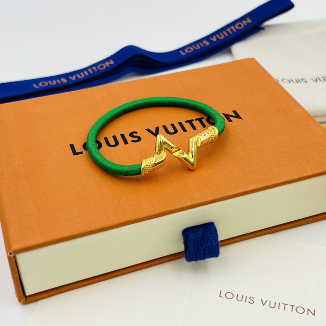 Louis Vuitton LV Volt Play 18K Bracelet - DopestKickz