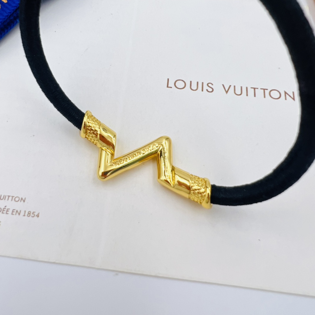 Louis Vuitton LV Volt Play 18K Bracelet - DopestKickz